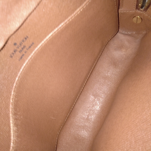 Louis Vuitton Brown Monogram Clutch - Picture 7 of 12